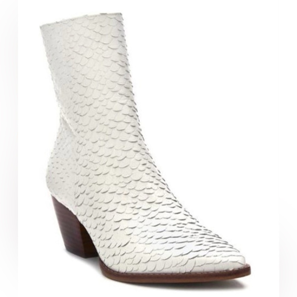 Matisse Caty Western Pointed Toe Bootie